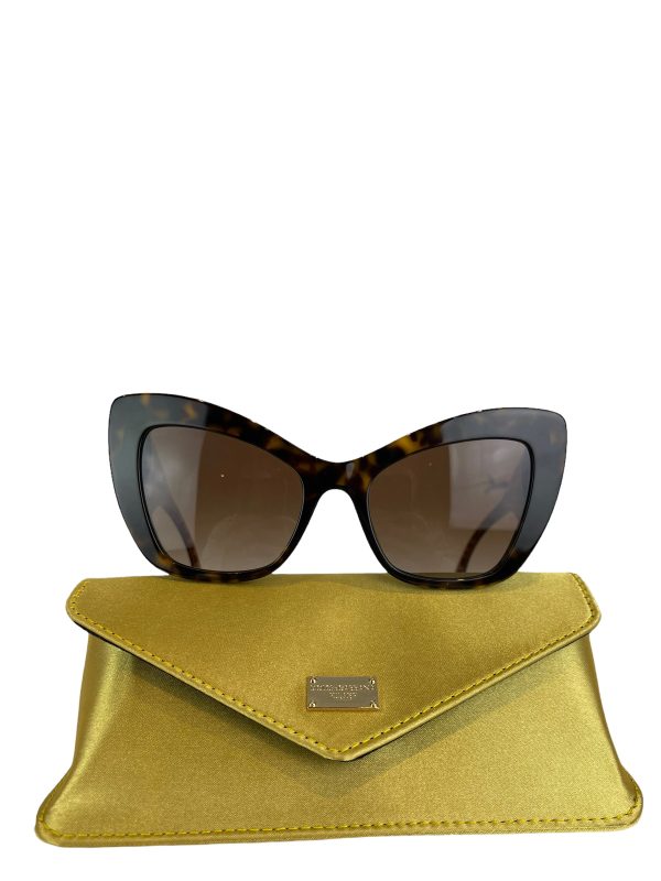 Dolce & Gabbana Tortoise Shell Oversized Sunglasses Online Hot Sale