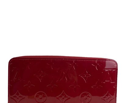 Louis Vuitton Red Vernis Leather Zip Wallet For Discount