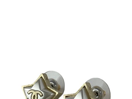 Chanel Goldtone Star CC Earrings For Discount