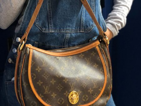 Louis Vuitton Vintage Monogram Canvas  Tulum  Shoulder Bag For Sale