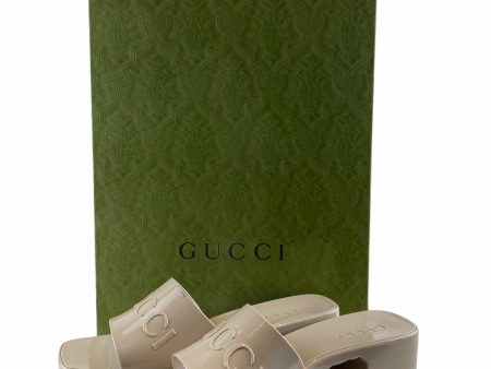 Gucci Beige Rubber Slide Slandals Fashion